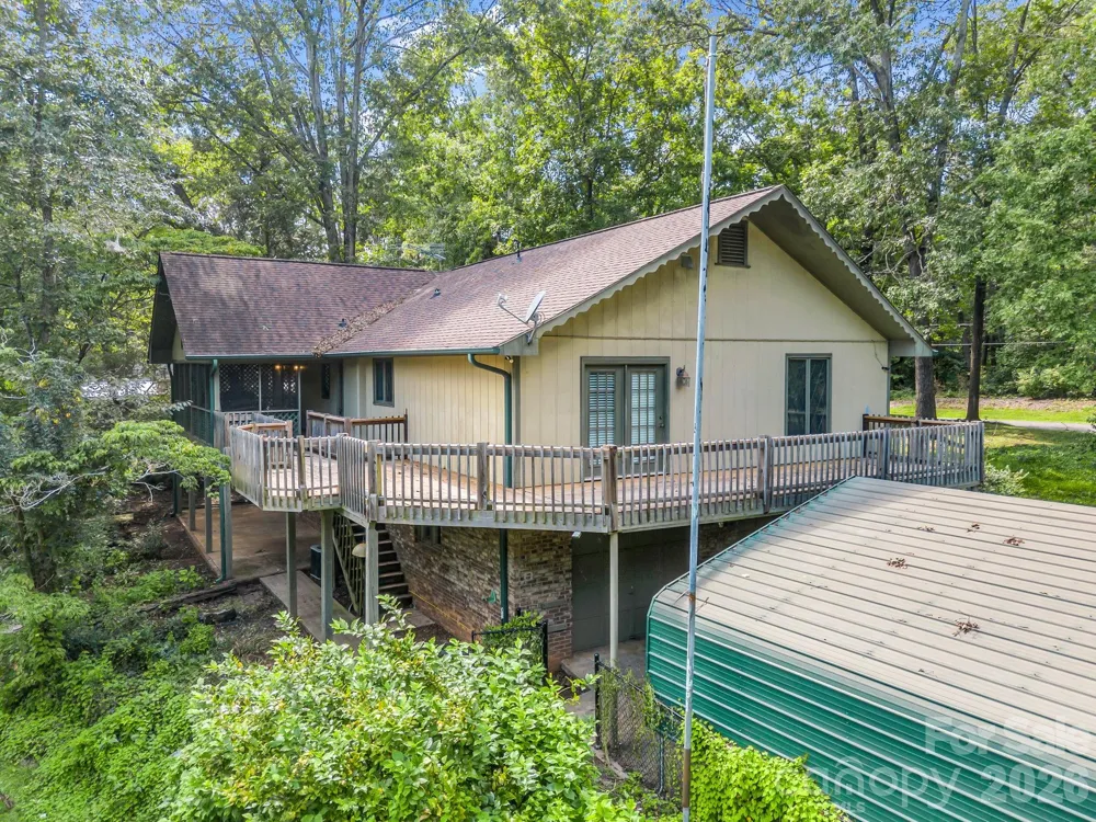 200 Woodland Circle Rutherfordton, NC 28139