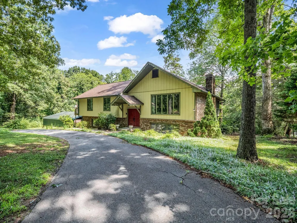 200 Woodland Circle Rutherfordton, NC 28139