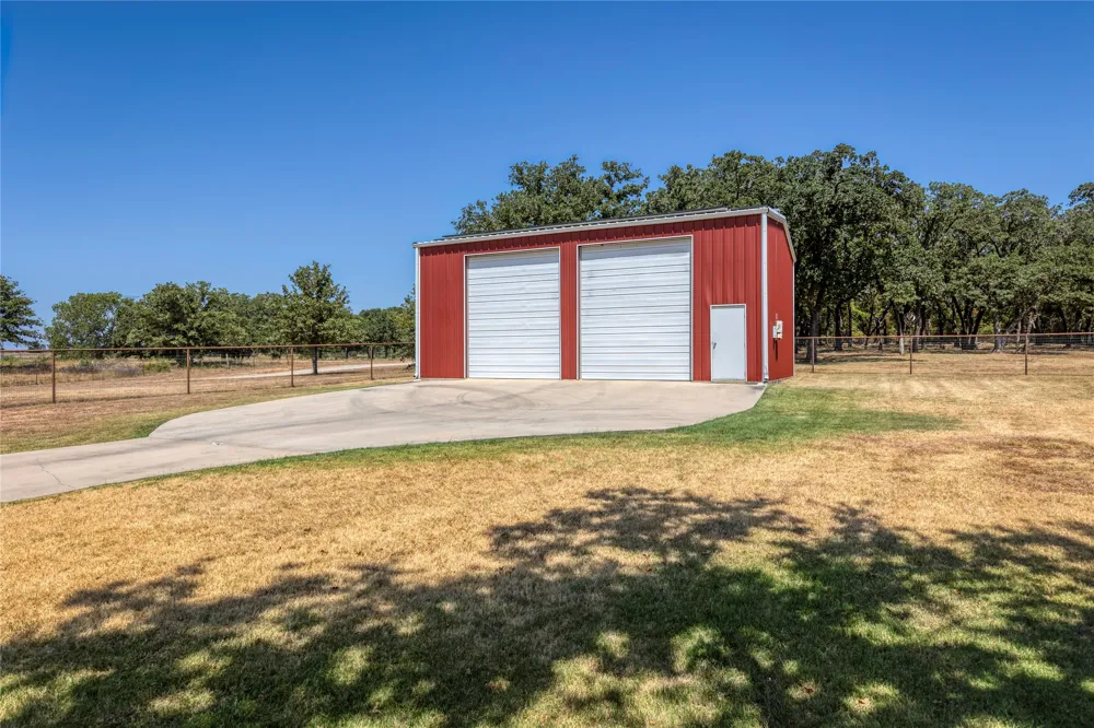 448 County Road 3690 Boyd, TX 76023