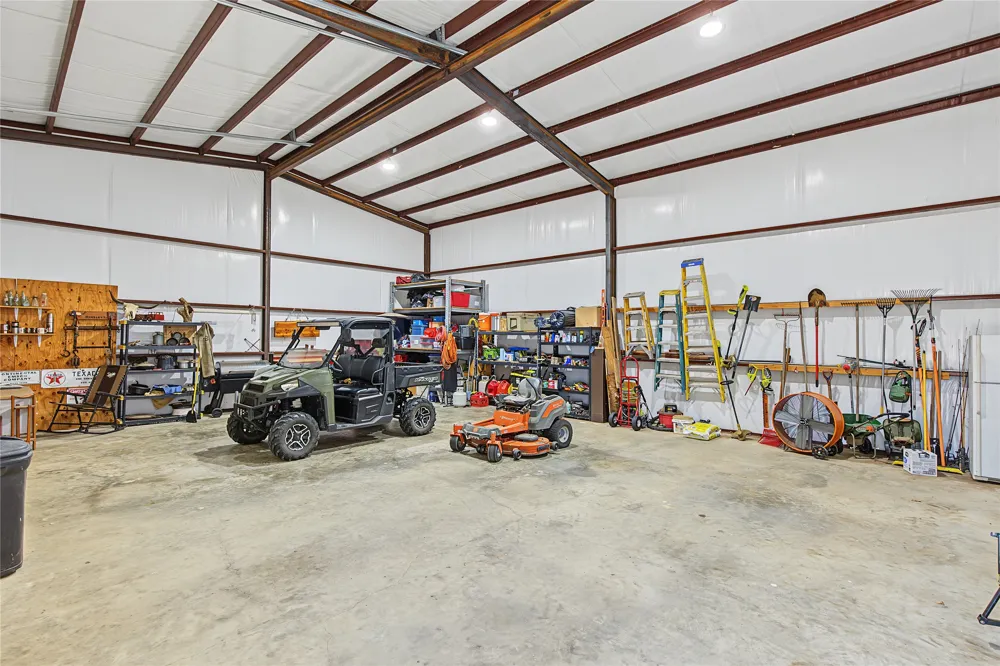 448 County Road 3690 Boyd, TX 76023
