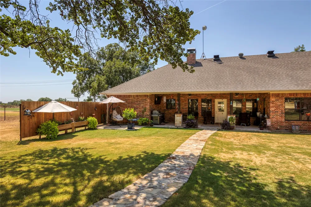 448 County Road 3690 Boyd, TX 76023