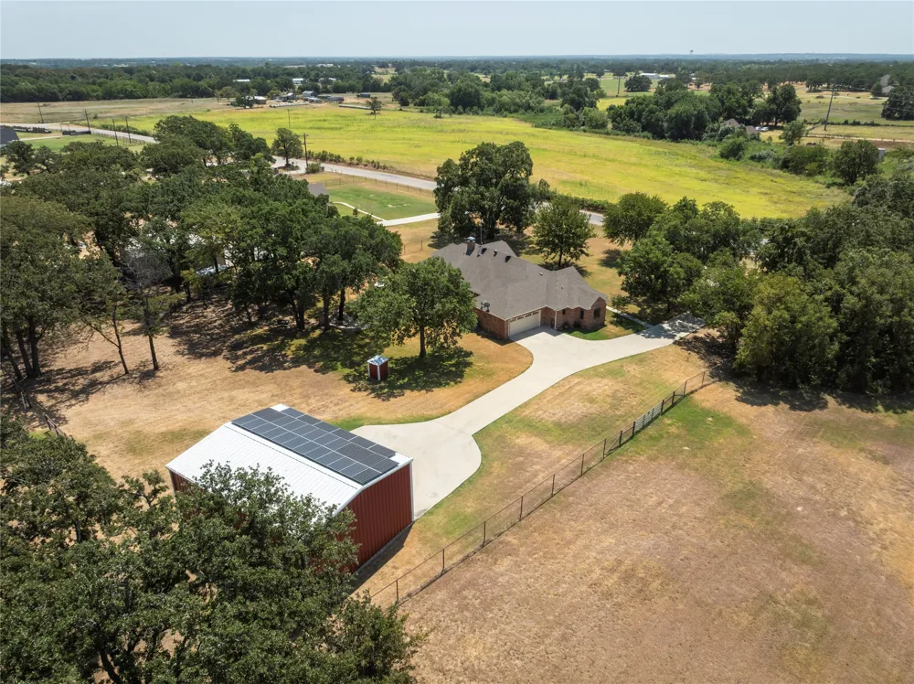 448 County Road 3690 Boyd, TX 76023