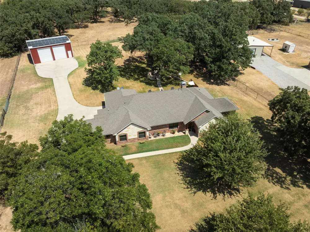 448 County Road 3690 Boyd, TX 76023