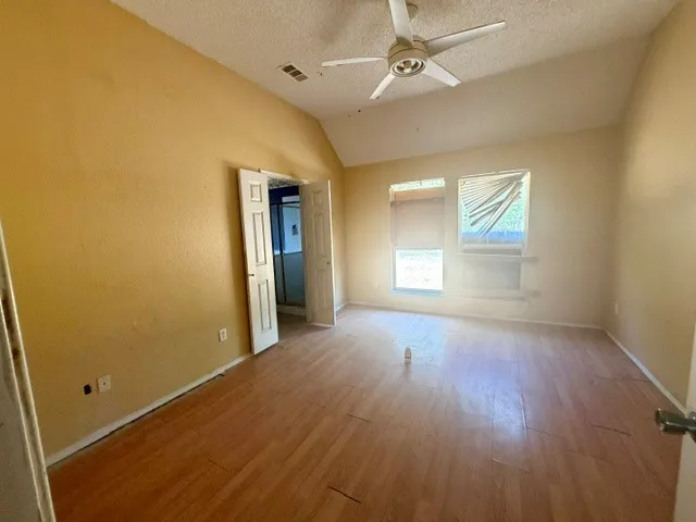 111 Craddock Glenn Heights, TX 75154