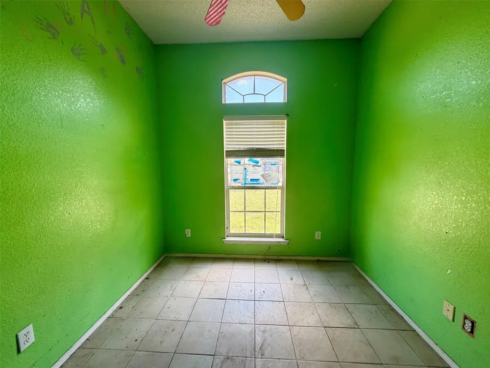 111 Craddock Glenn Heights, TX 75154