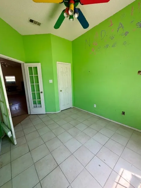 111 Craddock Glenn Heights, TX 75154