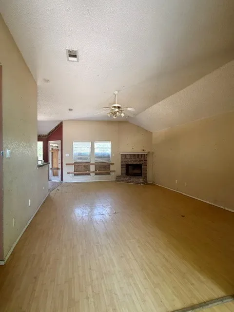 111 Craddock Glenn Heights, TX 75154