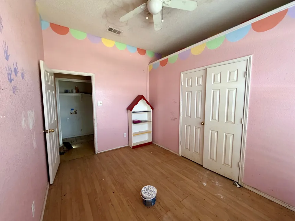 111 Craddock Glenn Heights, TX 75154