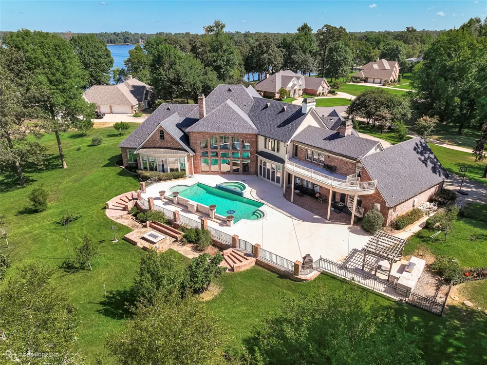 5081 Westrilee Drive Benton, LA 71006