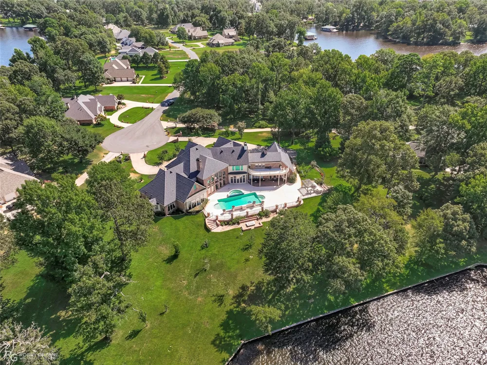 5081 Westrilee Drive Benton, LA 71006