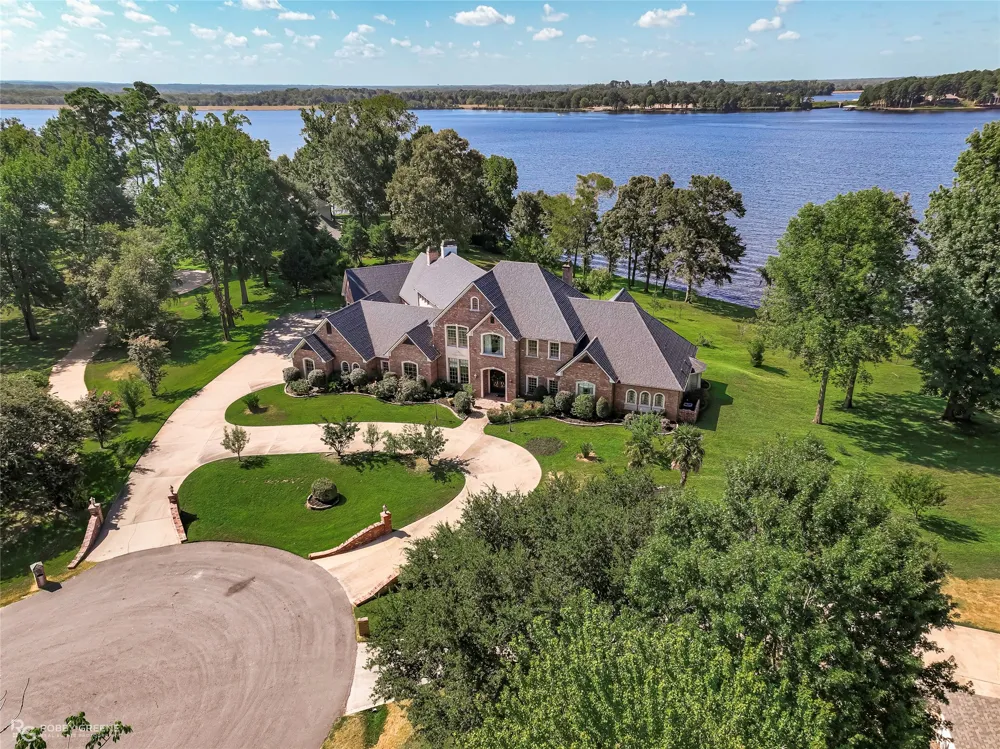 5081 Westrilee Drive Benton, LA 71006