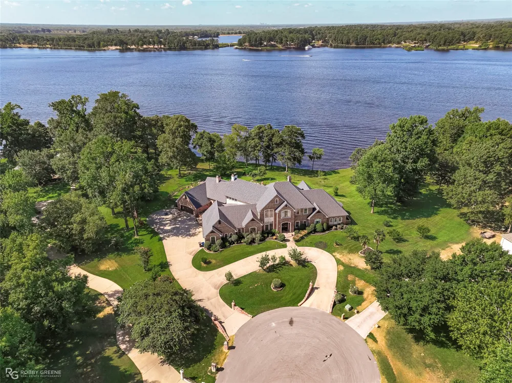 5081 Westrilee Drive Benton, LA 71006