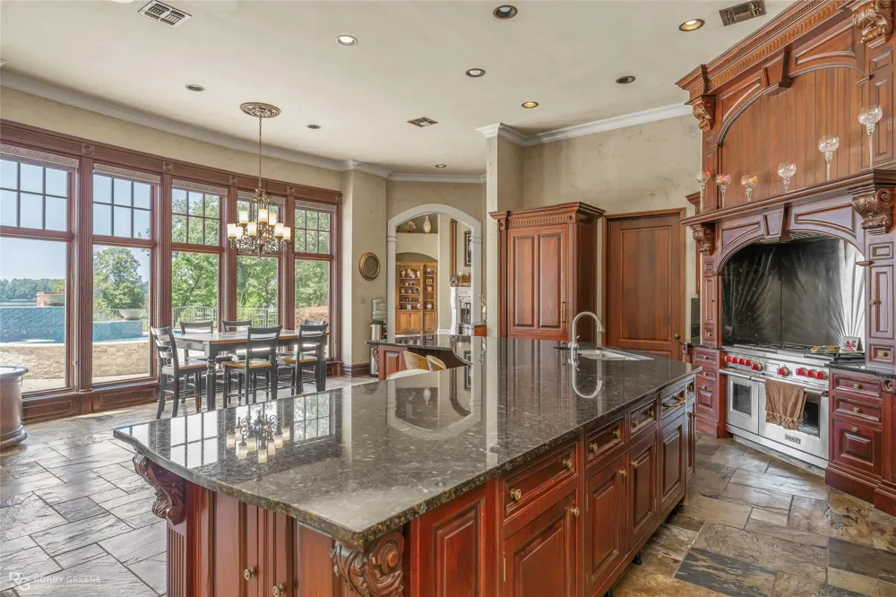 5081 Westrilee Drive Benton, LA 71006