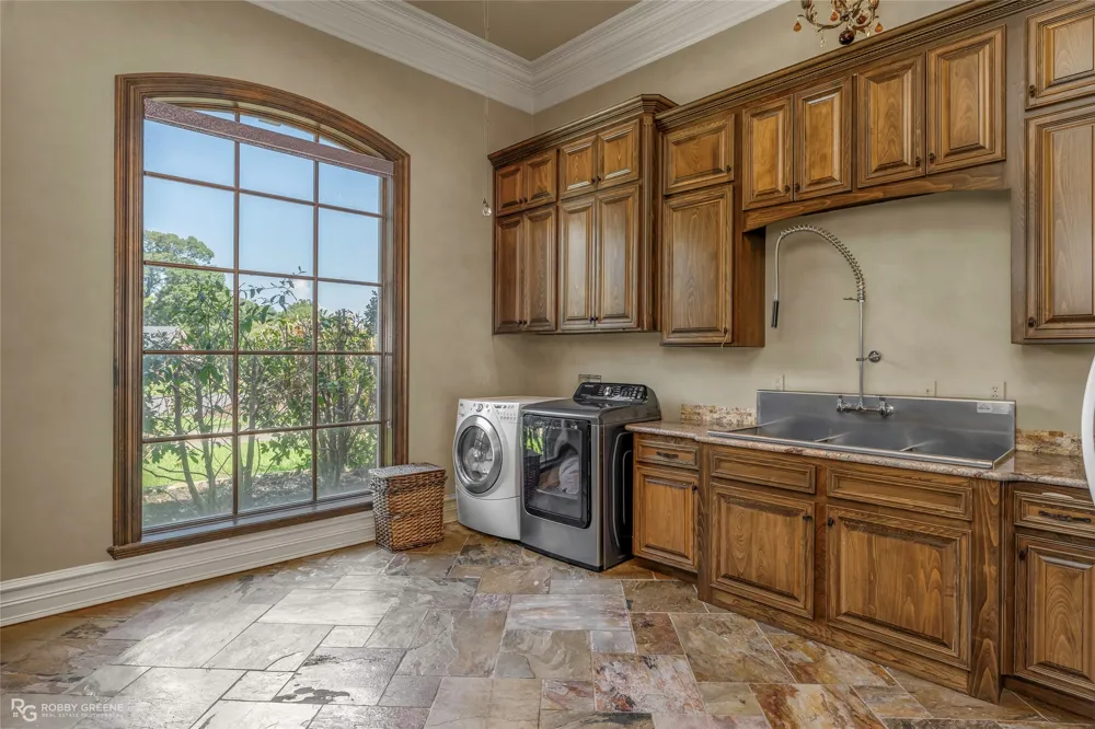 5081 Westrilee Drive Benton, LA 71006