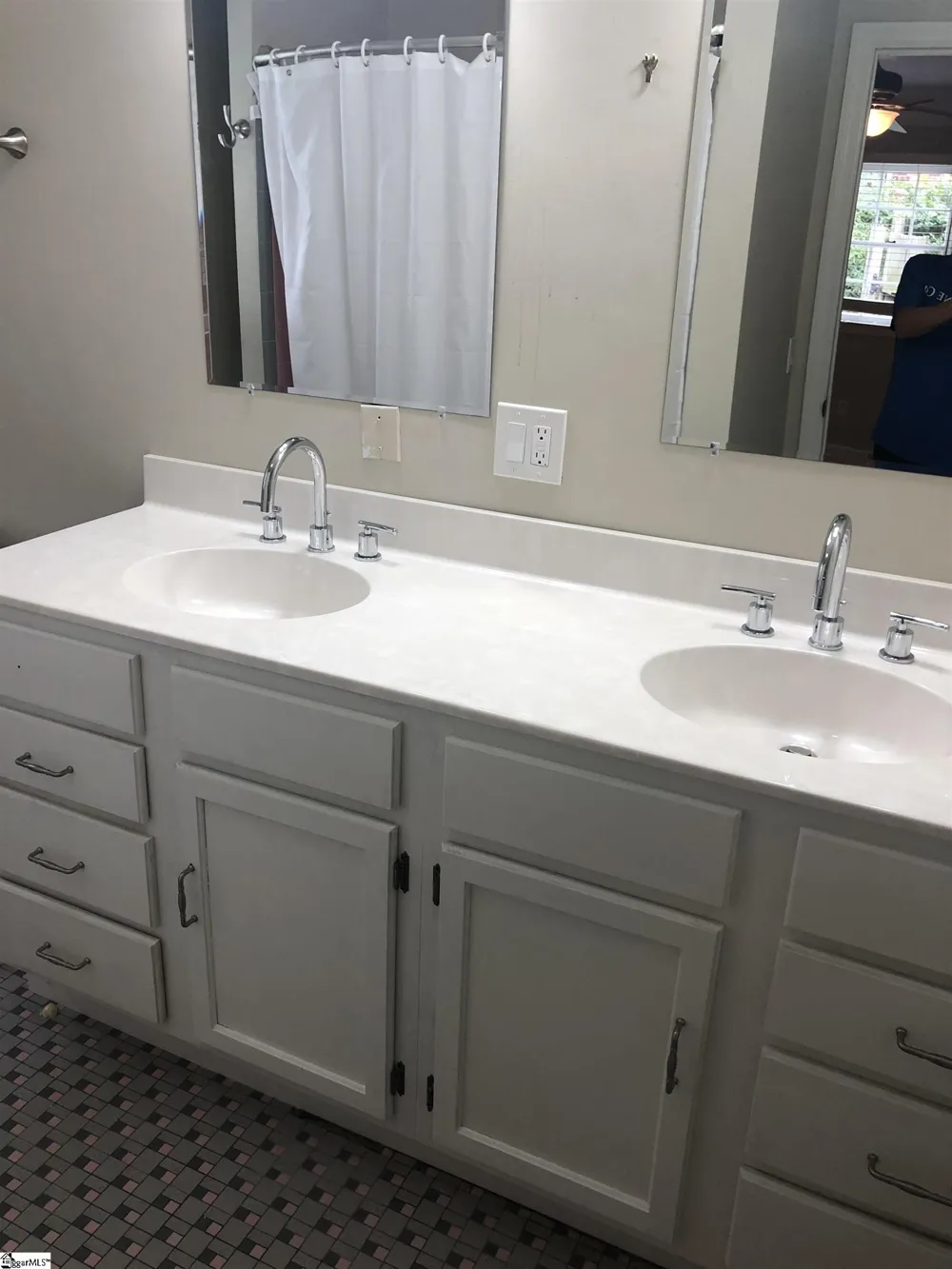 129 Sunset Drive Mauldin, SC 29662