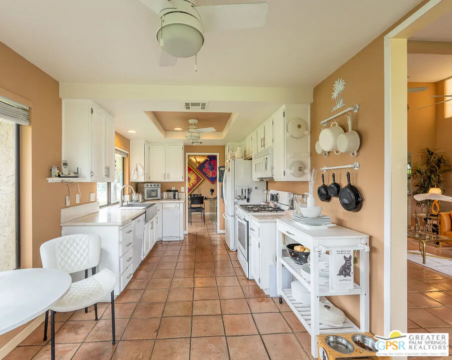 35937 Paseo Circulo Cathedral City, CA 92234