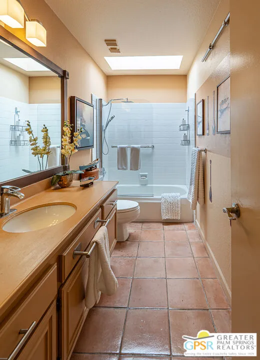 35937 Paseo Circulo Cathedral City, CA 92234