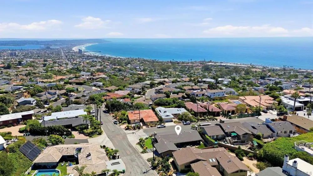1044 Avenida Amantea La Jolla, CA 92037