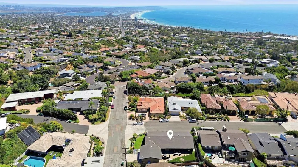 1044 Avenida Amantea La Jolla, CA 92037