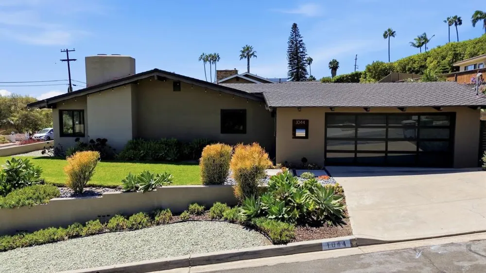 1044 Avenida Amantea La Jolla, CA 92037