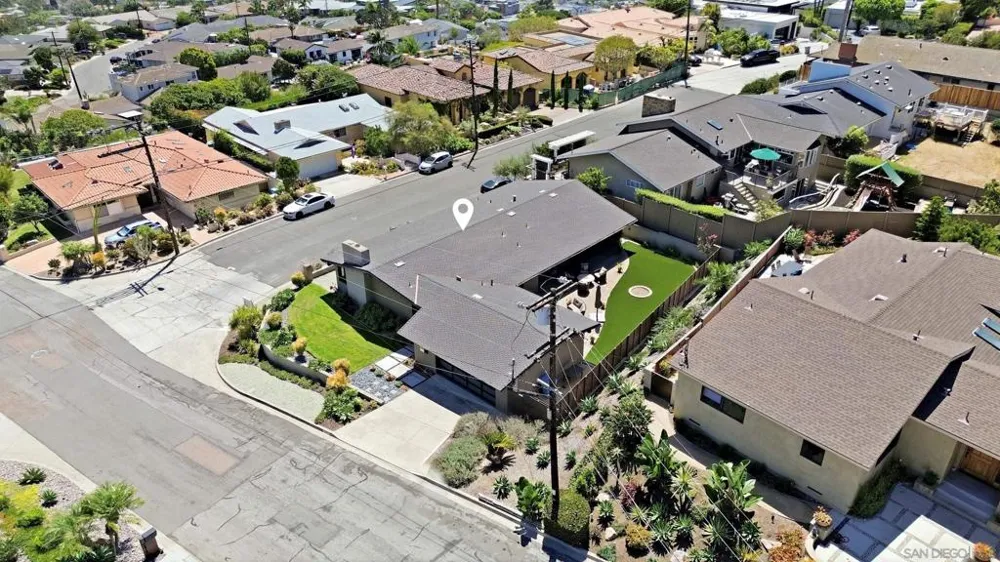 1044 Avenida Amantea La Jolla, CA 92037