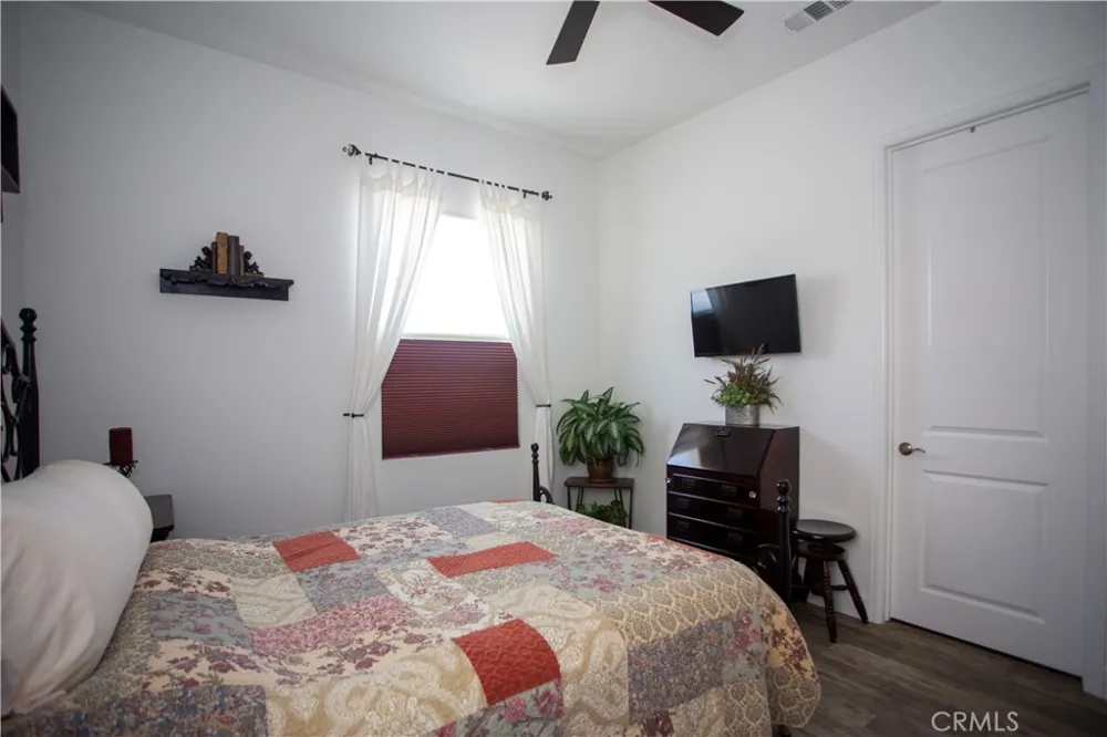 11511 Alton Corona, CA 92883