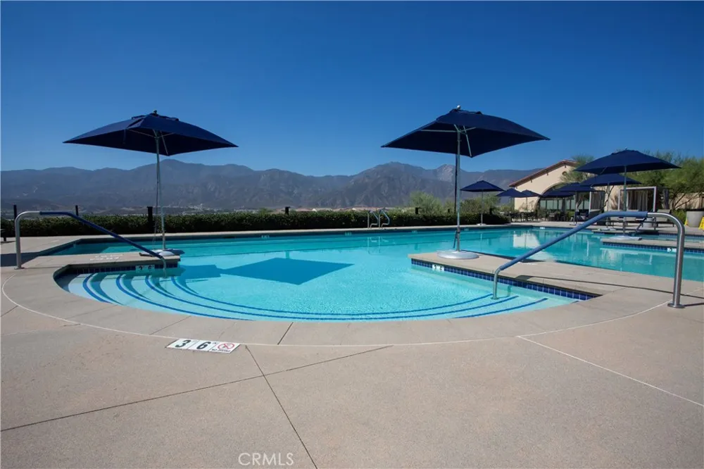 11511 Alton Corona, CA 92883