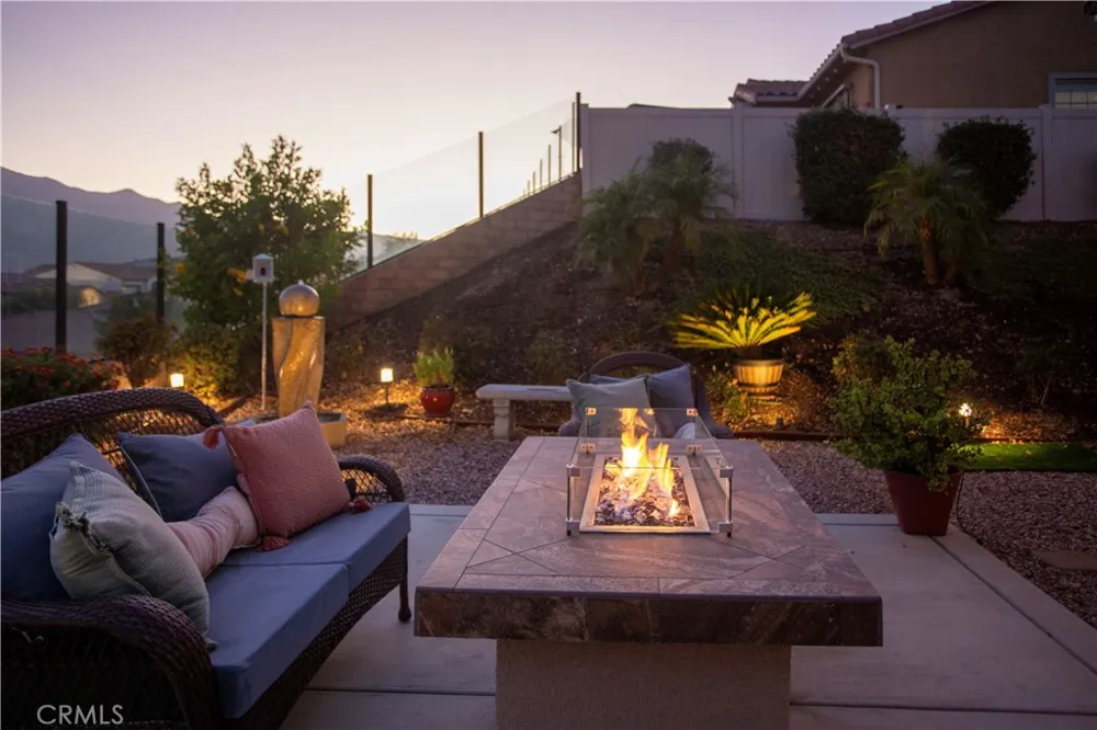 11511 Alton Corona, CA 92883