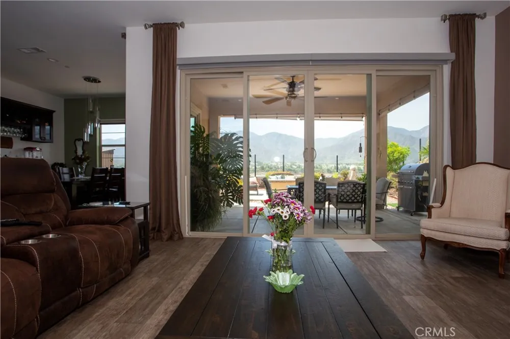 11511 Alton Corona, CA 92883