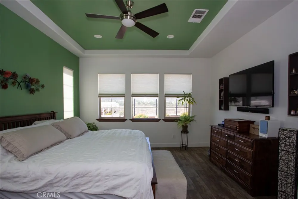 11511 Alton Corona, CA 92883