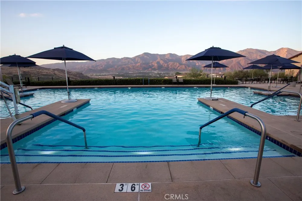 11511 Alton Corona, CA 92883