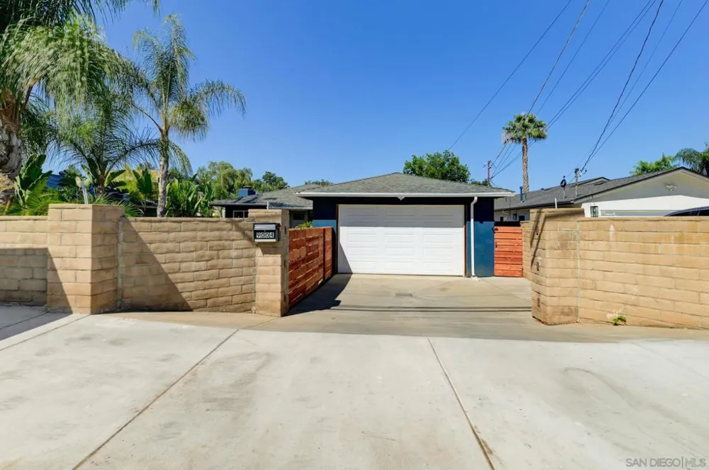 9004 El Dorado Pkwy El Cajon, CA 92021