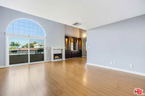 3910 Moore Street #201