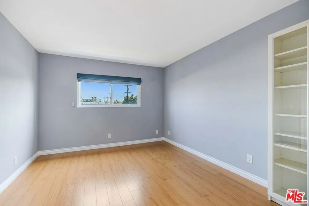 3910 Moore Street #201 Los Angeles, CA 90066