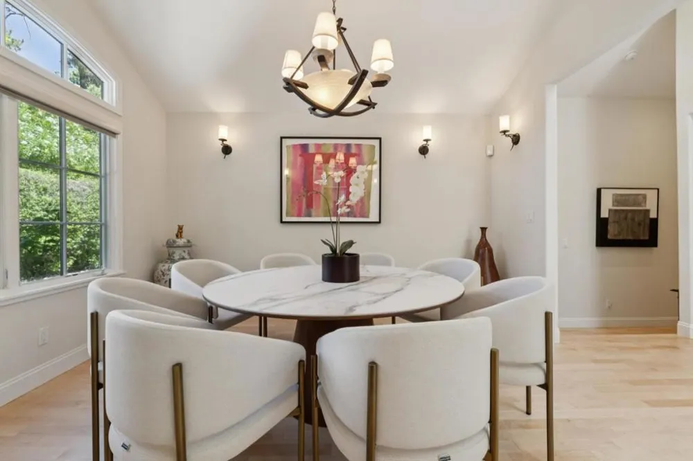 61 Lloyden Drive Atherton, CA 94027