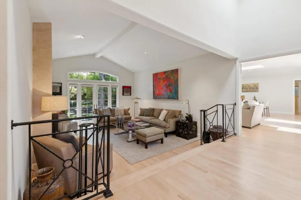 61 Lloyden Drive Atherton, CA 94027