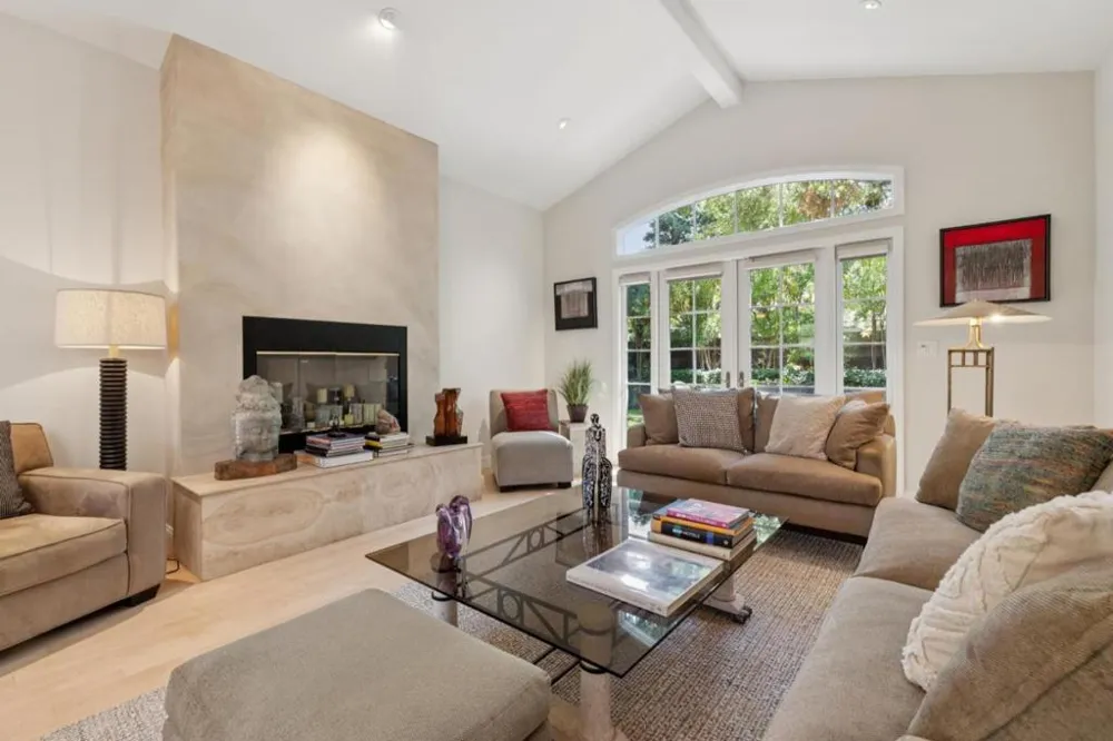 61 Lloyden Drive Atherton, CA 94027