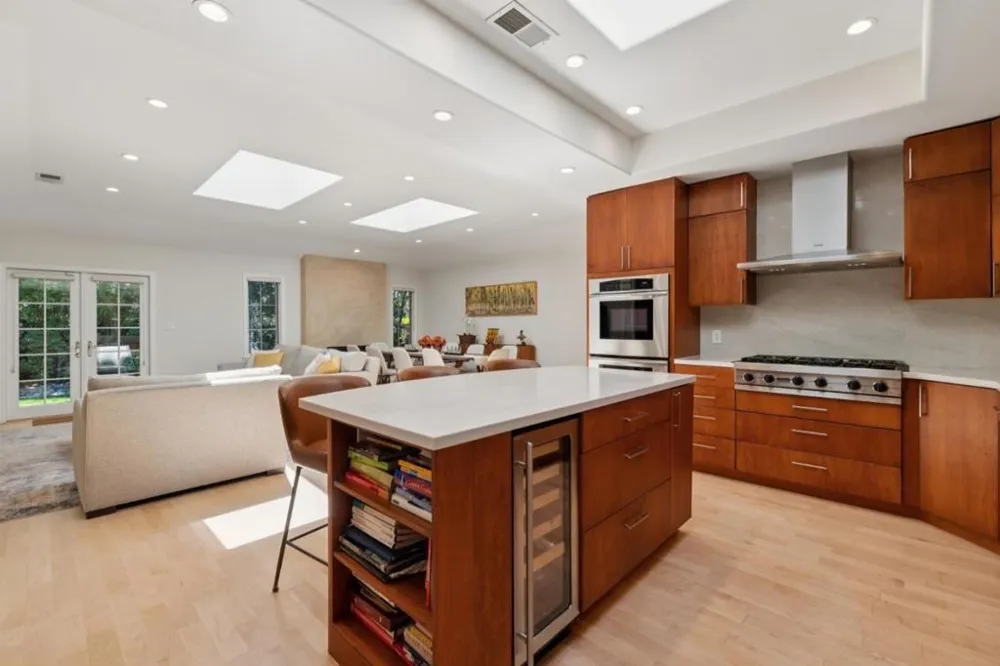 61 Lloyden Drive Atherton, CA 94027