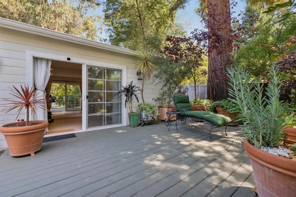61 Lloyden Drive Atherton, CA 94027