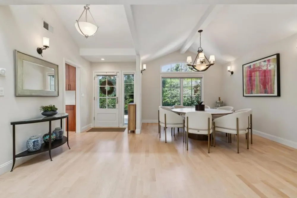61 Lloyden Drive Atherton, CA 94027