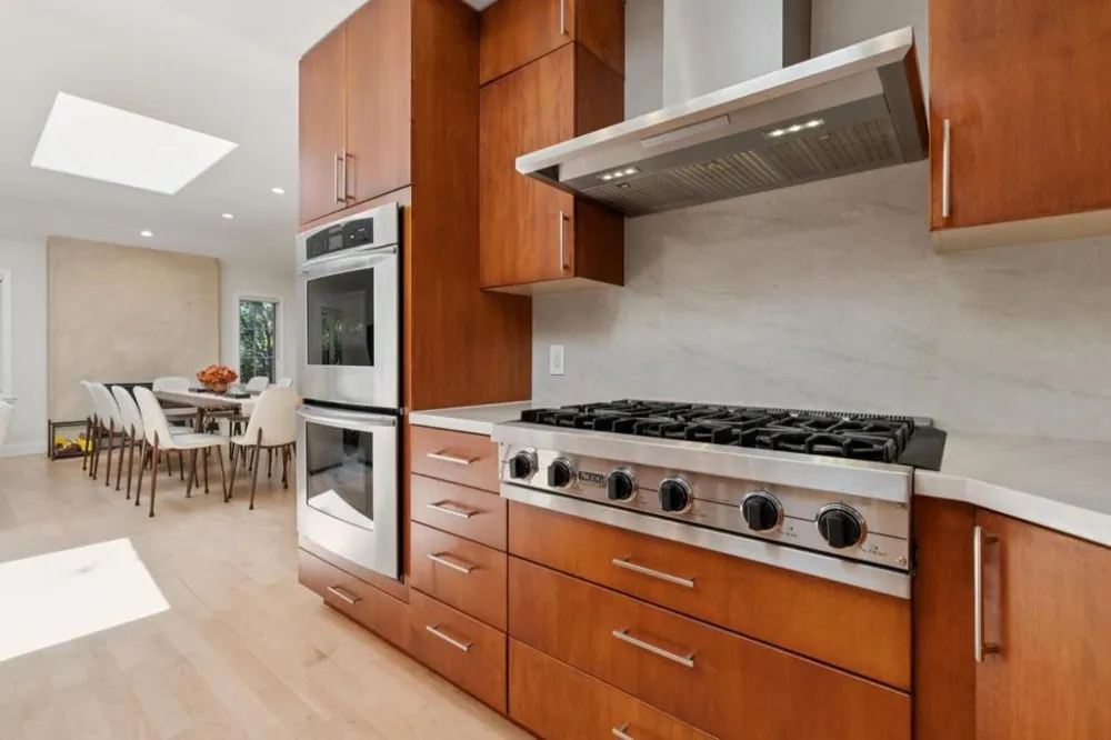 61 Lloyden Drive Atherton, CA 94027