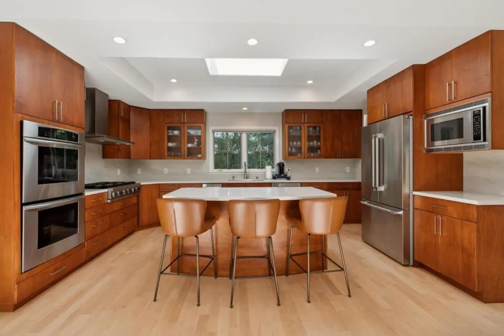 61 Lloyden Drive Atherton, CA 94027