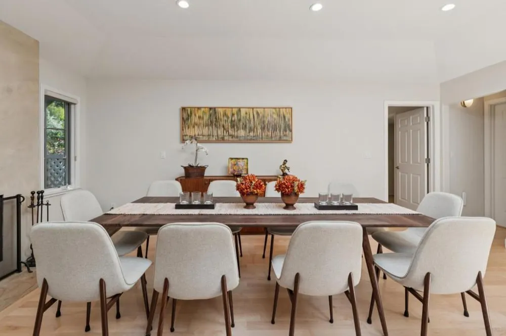 61 Lloyden Drive Atherton, CA 94027