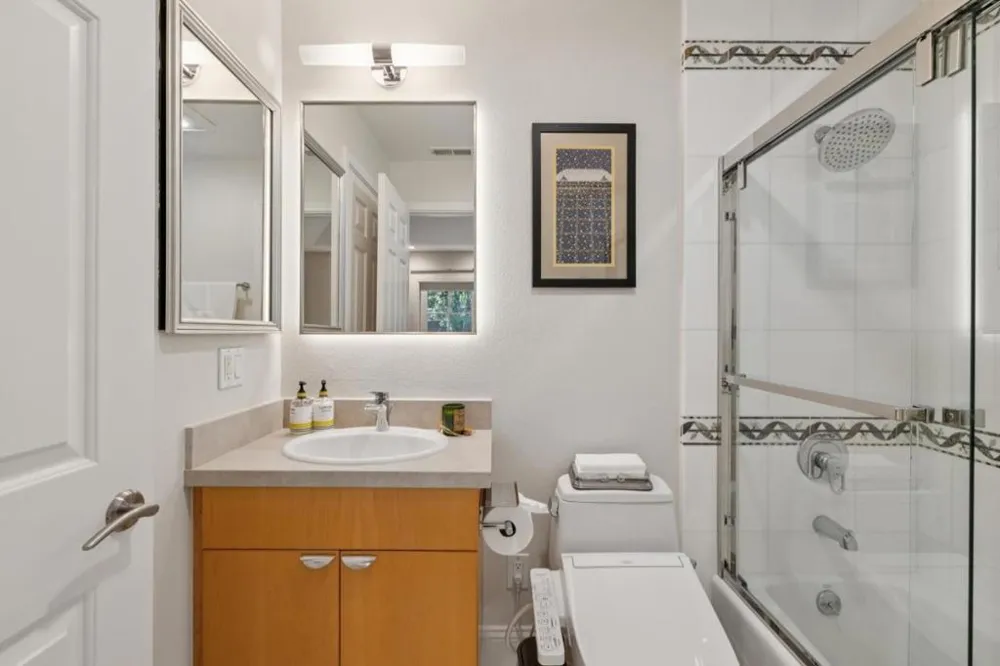 61 Lloyden Drive Atherton, CA 94027