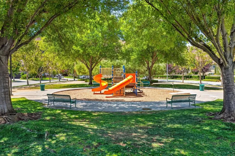 19185 Saffron Drive Morgan Hill, CA 95037