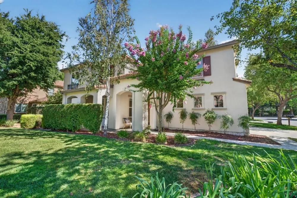 19185 Saffron Drive Morgan Hill, CA 95037