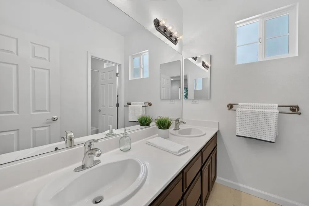 19185 Saffron Drive Morgan Hill, CA 95037