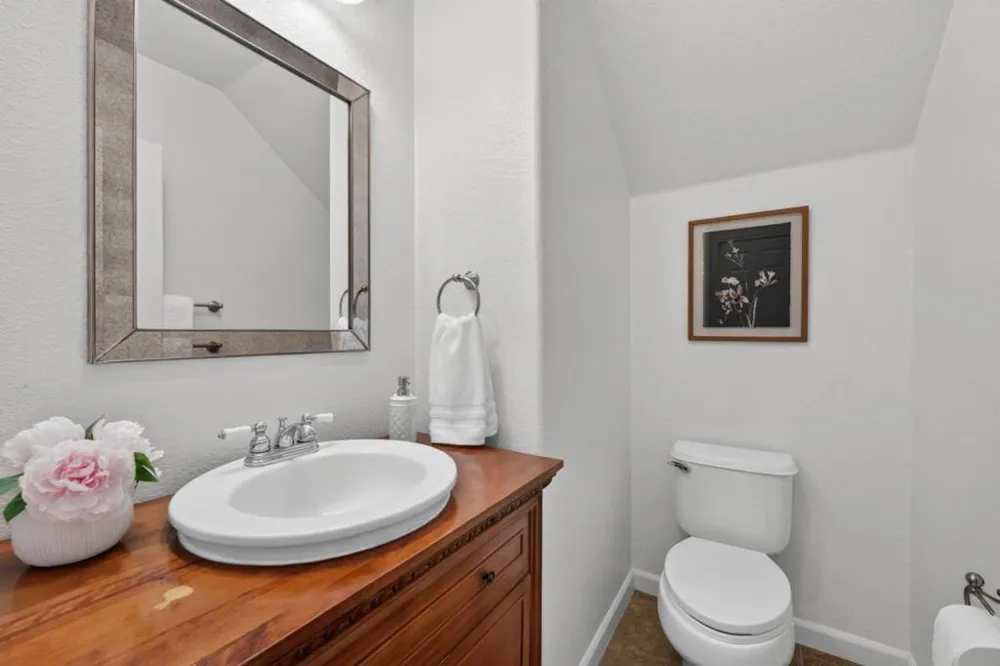 19185 Saffron Drive Morgan Hill, CA 95037