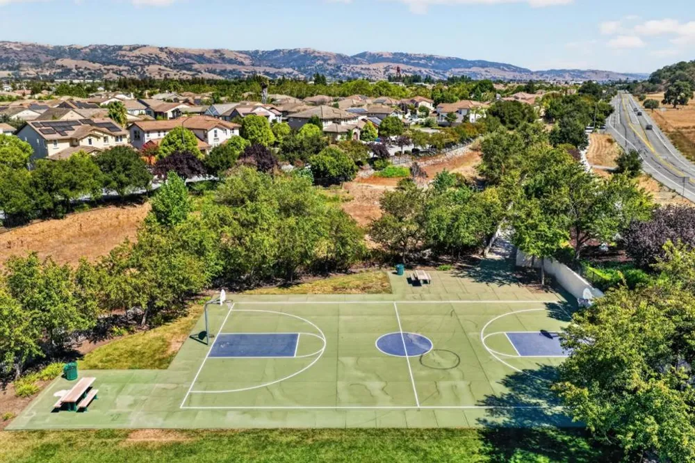 19185 Saffron Drive Morgan Hill, CA 95037