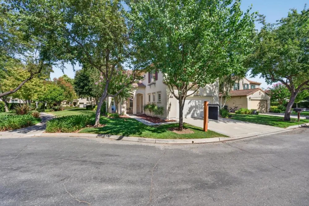 19185 Saffron Drive Morgan Hill, CA 95037